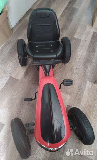 Педальная машина