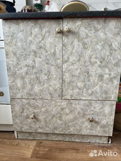 Кухонный гарнитур бу в хорошем состоянии