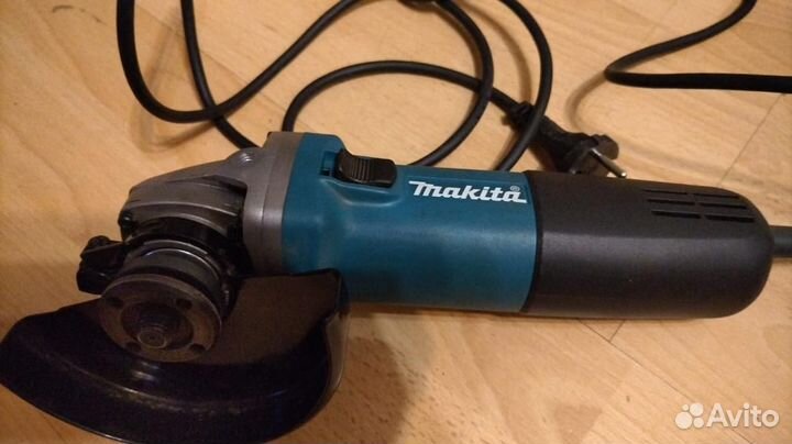 Ушм болгарка makita 125