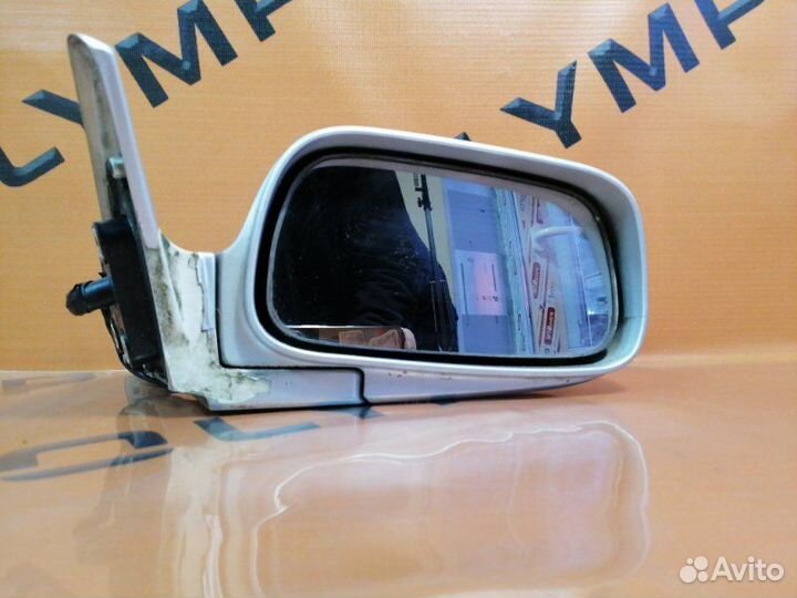 Зеркало правое Toyota Camry SV40 3S-FE