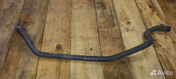 Патрубок охлаждения Opel Astra H Zafira B