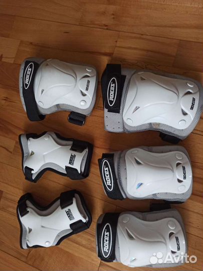 Комплект защиты, сумка, роликовые коньки