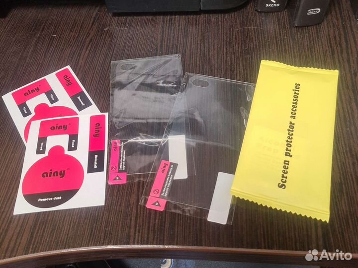 Защитные плёнки на iPhone 4s