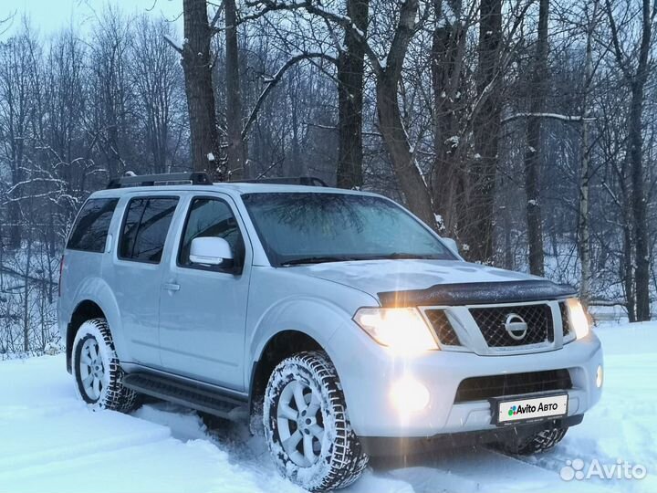 Nissan Pathfinder 2.5 МТ, 2011, 289 000 км