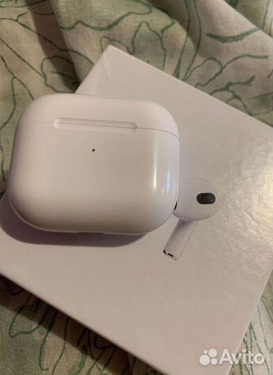 Беспроводные наушники airpods 3