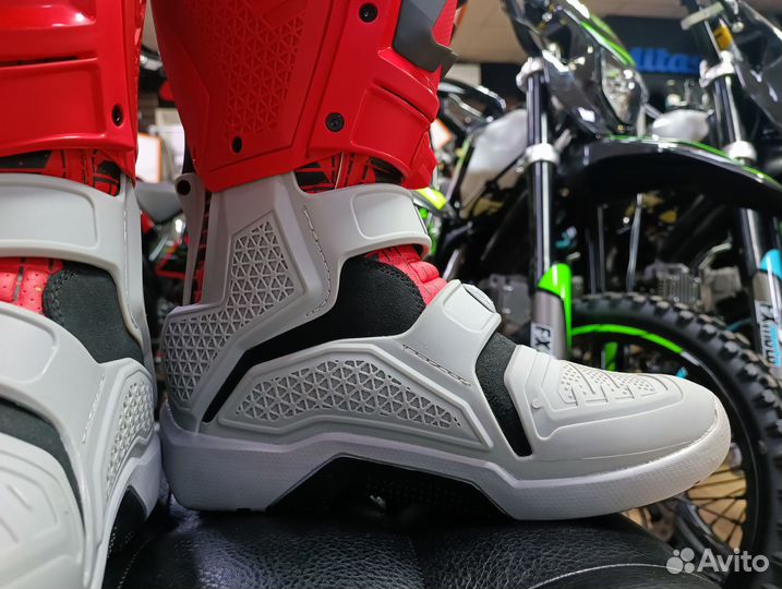 Мотоботы leatt GPX 5.5 FlexLock JW22 (Красно-Серый