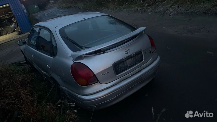 В разборе Toyota corolla e110 1.4 /1.9