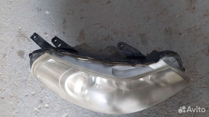 Правая фара ксенон Сузуки sx4