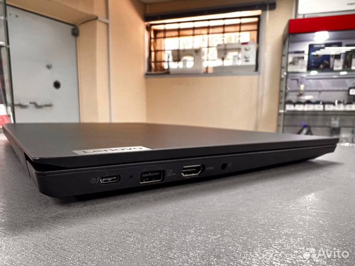 С255) Lenovo thinkpad e15