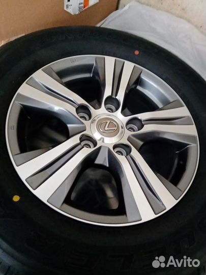 Комплект дисков с летней резиной на LX570
