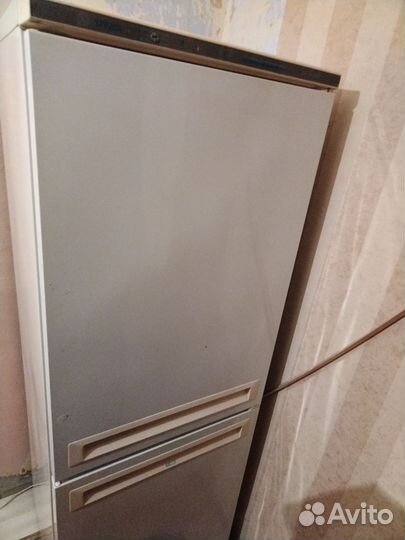 Холодильник бу stinol