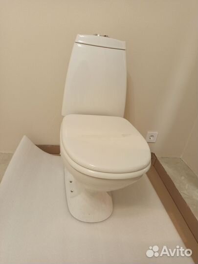 Унитаз с бачком бу