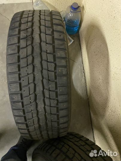 Dunlop SP Winter Ice 01 235/65 R17