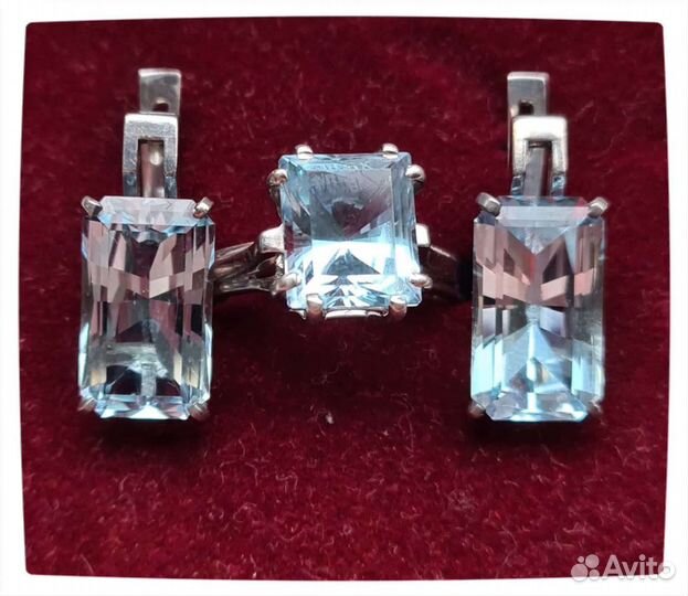 Серебряный комплект с Топазом