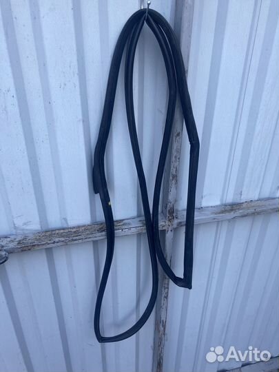 Уплотнитель передней правой двери hyundai creta