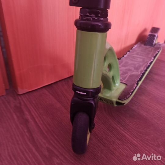 Трюковый самокат MGP