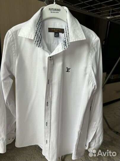 Белая рубашка на мальчика