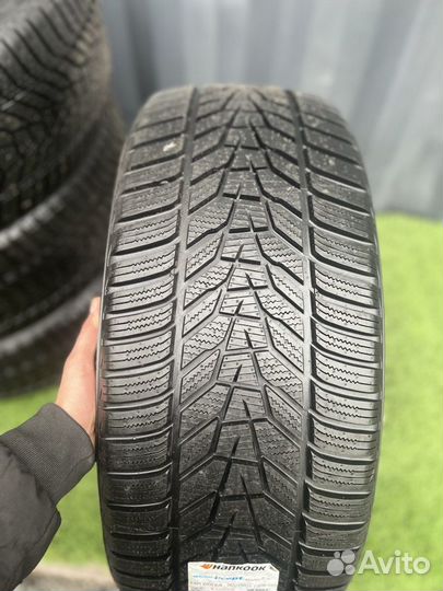 Hankook Winter I'Cept Evo 3 W330A 265/45 R21 108W