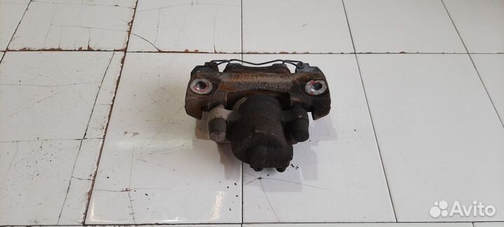 Суппорт передний левый (Jeep Renegade)