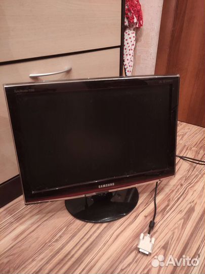 Монитор Samsung SyncMaster T200