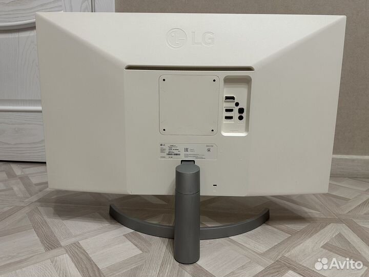 4k Монитор LG UHD 4k / 27UL500