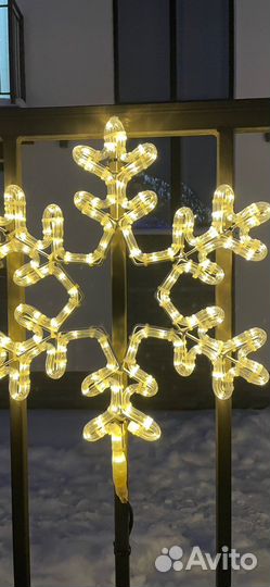 Новогоднее украшение домов