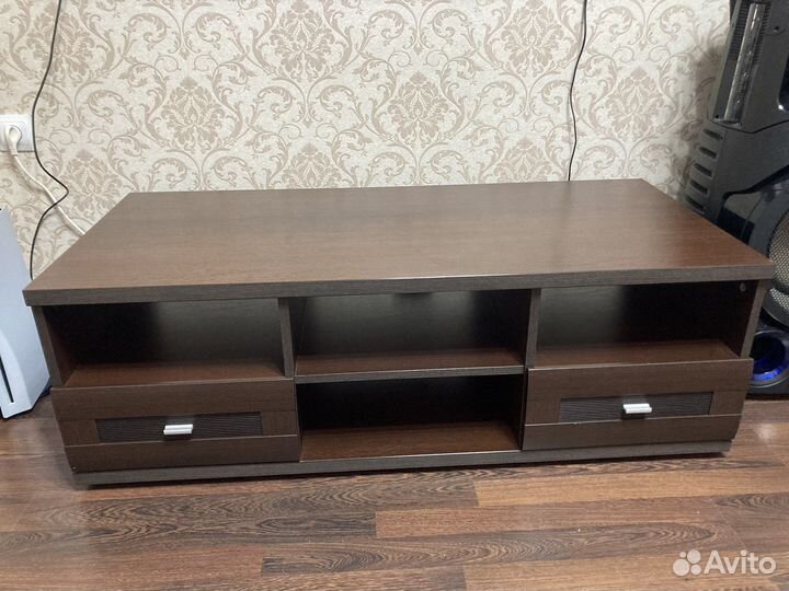 Тумба под телевизор