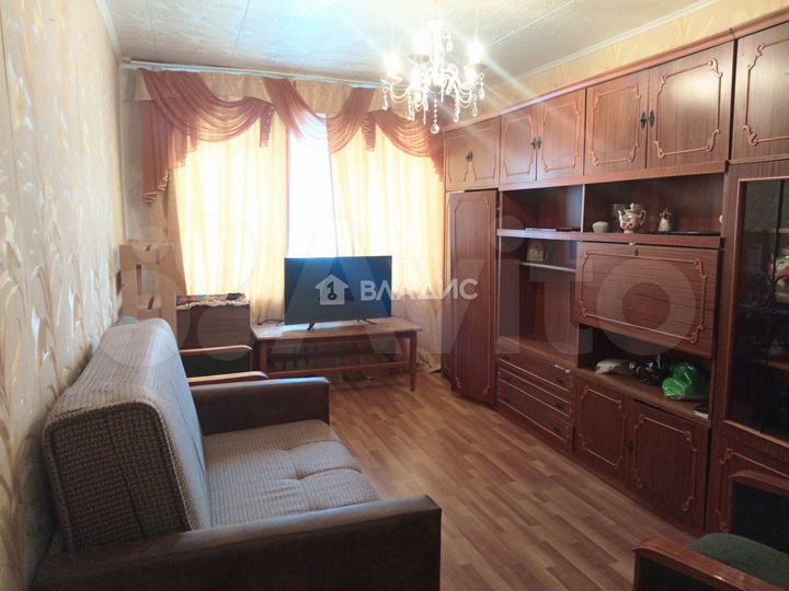 Комната 18 м² в 2-к., 1/9 эт.