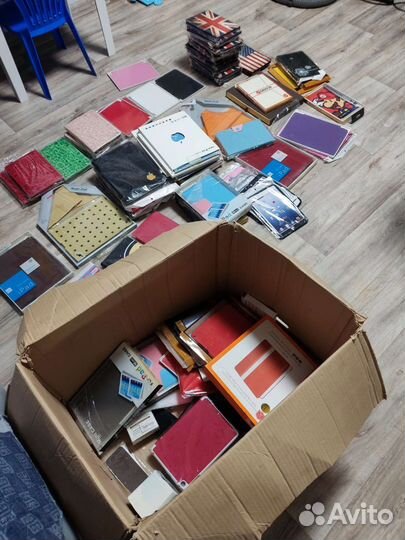 Чехлы для iPad 2/3/4 и mini. Цена за всю коробку