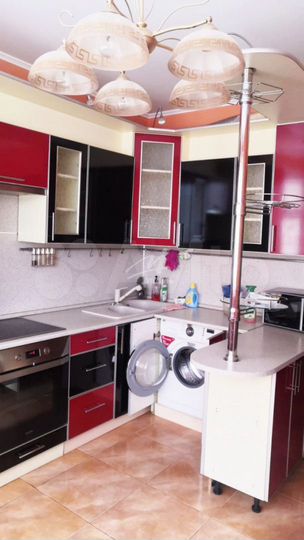 2-к. квартира, 65 м², 6/17 эт.