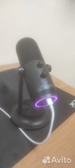 Конденсаторный микрофон Thronmax