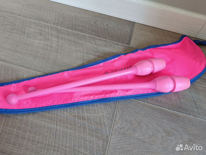 Мяч и булавы Pastorelli