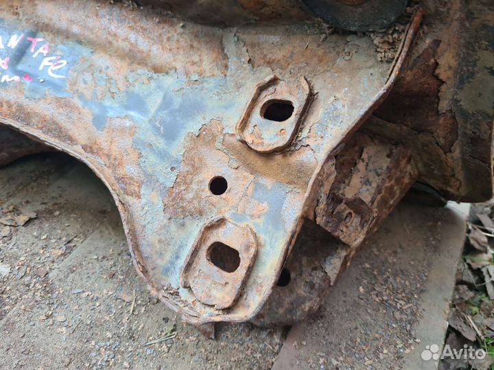 Подрамник задний Hyundai Santa Fe 2008