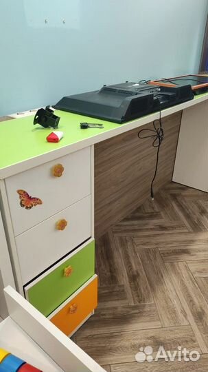 Детский стол парта