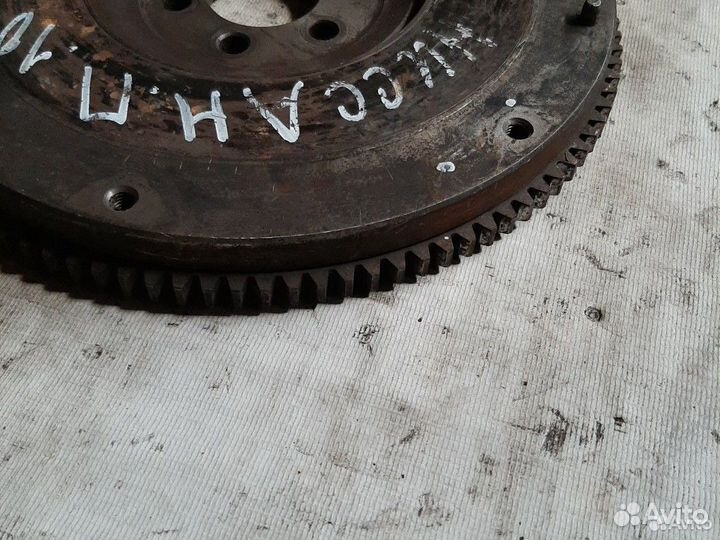 Маховик Nissan Primera P10