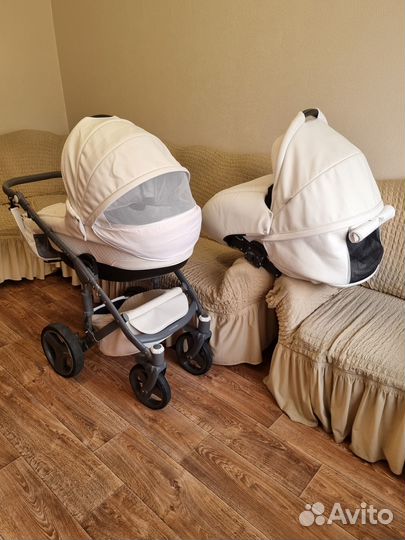 Коляска 2 в 1 эко кожа белая