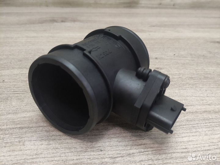 Расходомер воздуха Hyundai Santa Fe 1 2.4