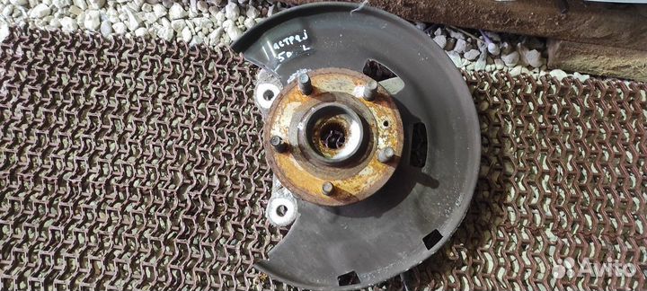 Кулак поворотный левый астра J Opel Astra