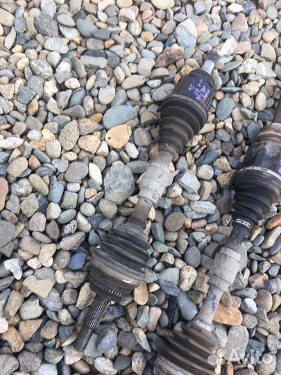 Привод левый 4wd noah voxy