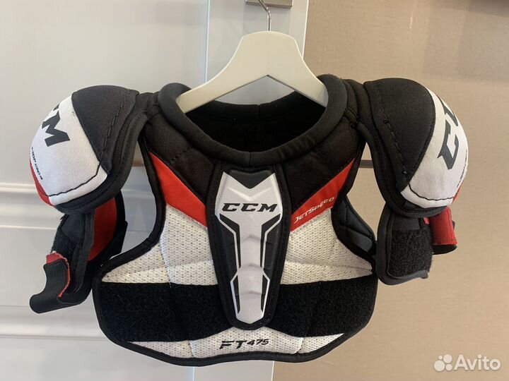 Нагрудник хоккейный