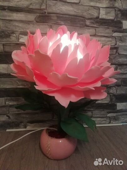 Светильник- цветок из изолона