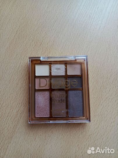 Тени для век