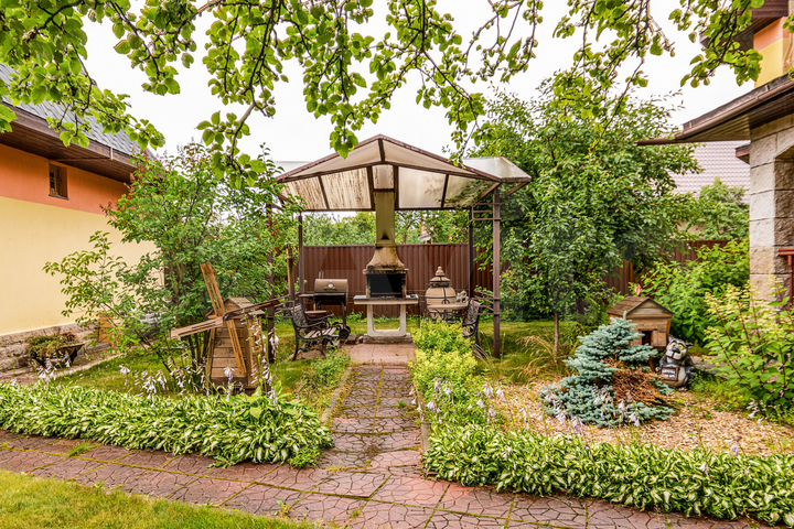 Дом 198,4 м² на участке 15 сот.