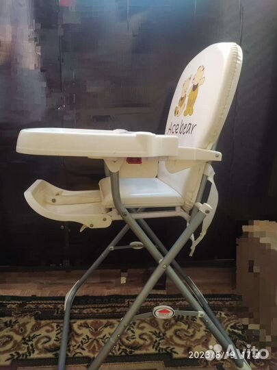 Стульчик для кормления