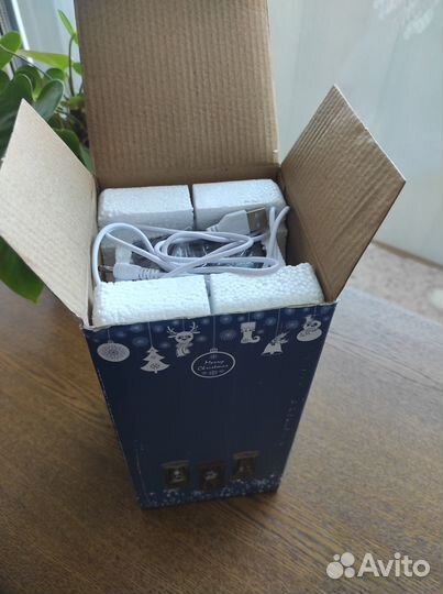 Фонарь новогодний со снегом музыкальный