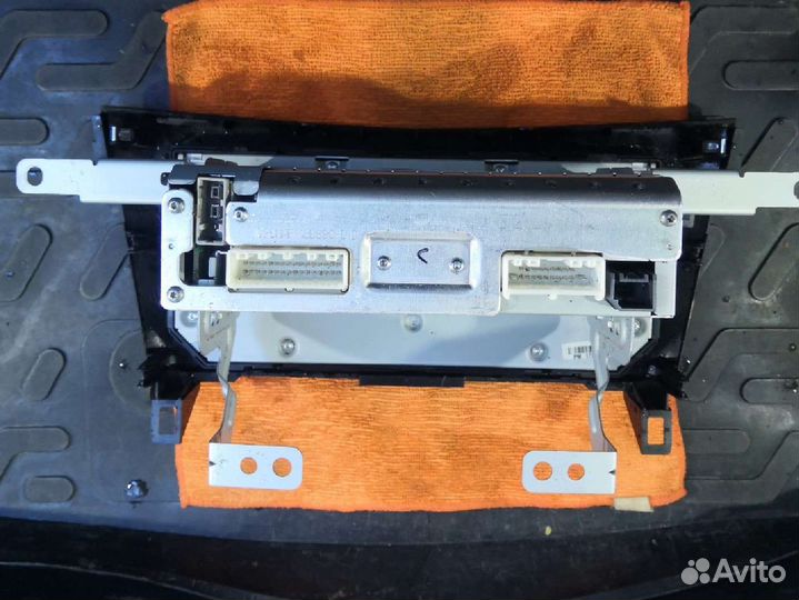 Магнитола Nissan