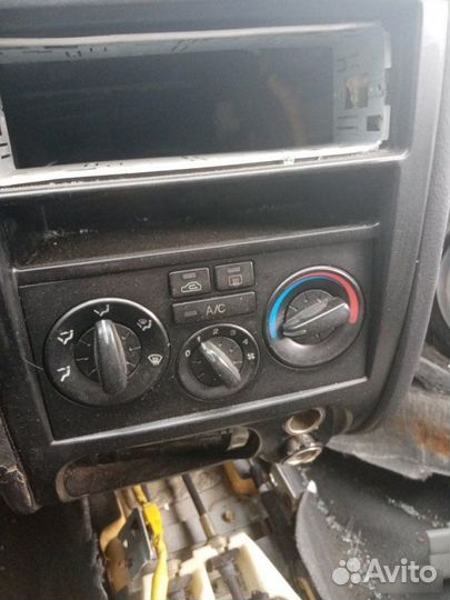 Блок управления печки Hyundai Elantra 3 2004