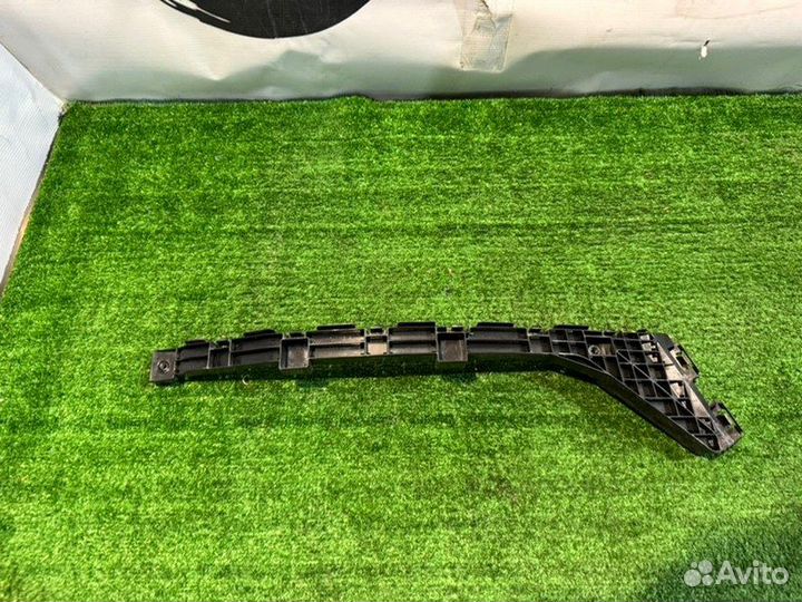 Крепление бампера заднее левое Honda Cr-V RW2 L15B