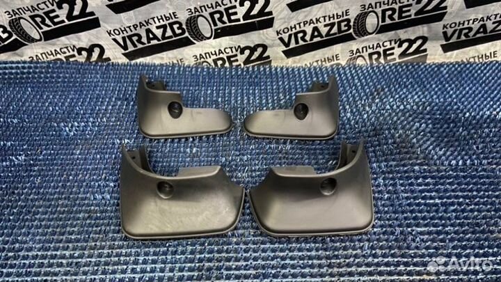 Брызговики Toyota Allion ZZT240