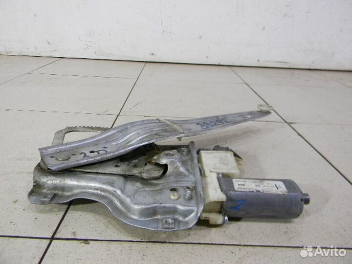 Стеклоподъемник электрический задний правый Toyota Avensis 2 T250